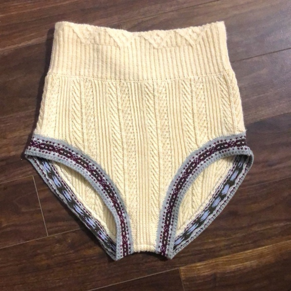 Zara knit high waisted lounge shorts Large